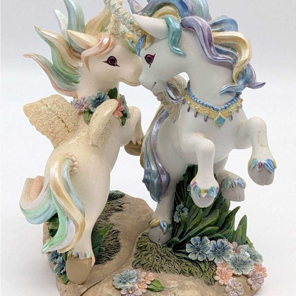 *NEW* Unicorn's "THE COURTSHIP" Rainbow Dreams" Sweethearts Hamilton Collection
